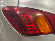 Load image into Gallery viewer, OUTER TAIL LIGHT LAMP Nissan Murano 2009 09 2010 10 Left - NW485502
