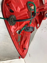 Load image into Gallery viewer, OUTER TAIL LIGHT LAMP Nissan Murano 2009 09 2010 10 Left - NW485502
