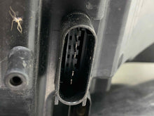 Load image into Gallery viewer, HEADLIGHT LAMP ASSEMBLY R320 R350 R500 R63 06 07 08 09 10 Right - NW485327
