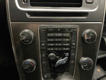 Load image into Gallery viewer, CD MP3 RADIO Volvo C70 S60 S80 V70 XC60 XC70 11 12 13 14 15 - NW485425
