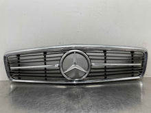 Load image into Gallery viewer, GRILLE Mercedes 380SL 380SLC 560SL 72 73 74 75 76 - 89 - NW485926
