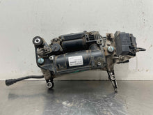 Load image into Gallery viewer, SUSPENSION AIR COMPRESSOR PUMP Q7 07 08 09 10 11 12 13 14 15 - NW485605
