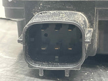Load image into Gallery viewer, THROTTLE BODY Infiniti G35 Maxima M35 2006 06 2007 07 - NW486194
