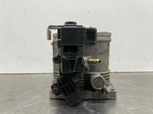 Load image into Gallery viewer, THROTTLE BODY BMW 318I Z3 1994 94 1995 95 96 97 98 99 - NW487426

