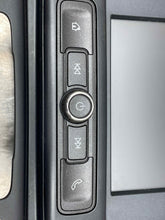 Load image into Gallery viewer, Info-Gps Screen  SIERRA 1500 PICKUP 2018 - NW487215

