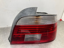 Load image into Gallery viewer, TAIL LIGHT LAMP ASSEMBLY BMW 525i 530i 540i M5 00 01 02 03 Right - NW487433
