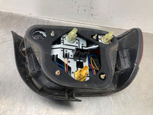 Load image into Gallery viewer, TAIL LIGHT LAMP ASSEMBLY BMW 525i 530i 540i M5 00 01 02 03 Right - NW487433

