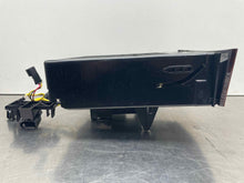 Load image into Gallery viewer, REMOTE CD CHANGER E350 E550 B200 CLS500 CLS55 CLS550 CLS63 E280 03-13 - NW488151
