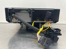Load image into Gallery viewer, REMOTE CD CHANGER E350 E550 B200 CLS500 CLS55 CLS550 CLS63 E280 03-13 - NW488151
