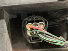 Load image into Gallery viewer, TAIL LIGHT LAMP ASSEMBLY Range Rover Sport 2012 12 2013 13 Right - NW488325

