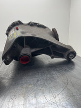 Load image into Gallery viewer, CARRIER ASSEMBLY Land Rover LR4 Range Rover Sport 10 11 12 13 - NW487693
