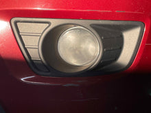 Load image into Gallery viewer, Park Lamp Light Kia Rondo 2007 - NW487861
