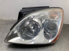 Load image into Gallery viewer, Headlight Lamp Assembly Kia Rondo 2007 - NW487979
