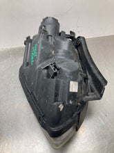 Load image into Gallery viewer, Headlight Lamp Assembly Kia Rondo 2007 - NW487979
