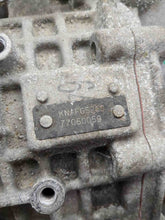 Load image into Gallery viewer, Transmission Kia Rondo 2007 - NW488334
