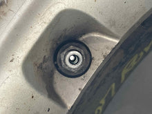 Load image into Gallery viewer, Wheel Rim Kia Rondo 2007 - NW488407
