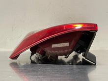 Load image into Gallery viewer, TAIL LIGHT LAMP ASSEMBLY Kia Rondo 07 08 09 10 11 12 Right - NW488319
