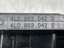 Load image into Gallery viewer, TURN SIGNAL LIGHT LAMP Q7 10 11 12 13 14 15 Bumper Mounted Right - NW488625
