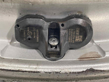 Load image into Gallery viewer, WHEEL RIM 528i 535i 550i 640I 650i Active 5 11-17 18x8 ALLOY - NW488864
