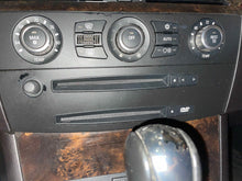 Load image into Gallery viewer, Readio BMW 645i 550i 525i 545i 530i 2004 04 2005 05 2006 06 07 AM FM CD - NW488147
