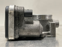 Load image into Gallery viewer, THROTTLE BODY BMW 745I 545I X5 2002 02 03 04 05 06 - NW488304
