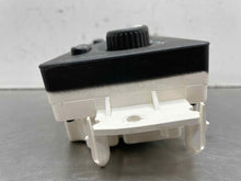 Load image into Gallery viewer, REAR TEMPERATURE CONTROLS Avalanche 1500 Avalanche 2500 Silverado 03-04 - NW488671
