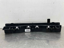 Load image into Gallery viewer, SPEEDOMETER CLUSTER Volkswagen Routan 2011 11 - NW488799
