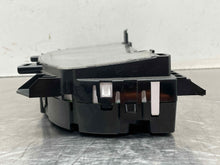 Load image into Gallery viewer, SPEEDOMETER CLUSTER Volkswagen Routan 2011 11 - NW488799
