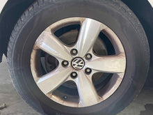 Load image into Gallery viewer, WHEEL RIM Routan 2009-2014 17x6-1/2 ALLOY - NW488870
