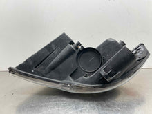 Load image into Gallery viewer, HEADLIGHT LAMP ASSEMBLY Volkswagen Routan 09 10 11 12 13 14 Right - NW488684
