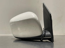 Load image into Gallery viewer, SIDE VIEW DOOR MIRROR Volkswagen Routan 09 10 11 12 13 14 Right - NW488556

