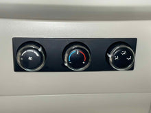 Load image into Gallery viewer, REAR TEMPERATURE CONTROLS Volkswagen Routan 09 10 11 12 13 14 - NW488676
