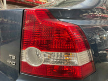 Load image into Gallery viewer, TAIL LIGHT LAMP ASSEMBLY Volvo S40 V40 04 05 06 07 Right - NW489315

