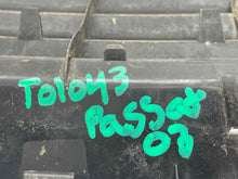 Load image into Gallery viewer, GRILL Passat 2001 01 2002 02 2003 03 2004 04 05 Upper - NW489143
