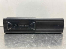 Load image into Gallery viewer, Cd Changer Mercedes SL320 SL500 SL600 1994 94 1995 95 1996 96 1997 97 1998 98 - NW489921
