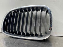 Load image into Gallery viewer, GRILLE BMW 330i 325i 2004 04 2005 05 2006 06 Coupe Upper Left - NW491756

