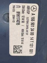 Load image into Gallery viewer, ABS ANTI-LOCK BRAKE PUMP Gl350 Gl450 Gl550 GL63 AMG ML350 ML450 14-15 - NW491398
