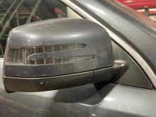 Load image into Gallery viewer, SIDE VIEW DOOR MIRROR Gl350 Gl450 Gl550 GL63 AMG 2013-2016 Right - NW491559
