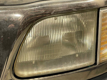 Load image into Gallery viewer, HEADLIGHT LAMP ASSEMBLY Expedition F150 Pickup F250 97-04 Left - NW492864
