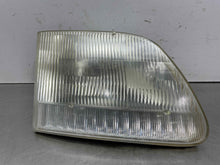 Load image into Gallery viewer, HEADLIGHT LAMP ASSEMBLY Expedition F150 Pickup F250 97-04 Right - NW492865
