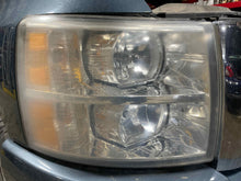 Load image into Gallery viewer, [INVENTORYCAR_YEAR_MAKE_MODEL] HEADLIGHT LAMP ASSEMBLY Right - NW492863
