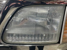 Load image into Gallery viewer, HEADLIGHT LAMP ASSEMBLY Expedition F150 Pickup F250 97-04 Left - NW493585
