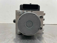 Load image into Gallery viewer, ABS Pump Jeep Cherokee 2019 - NW493771

