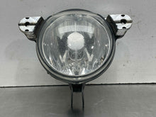Load image into Gallery viewer, FOG LIGHT Jaguar XJ8 1998 98 1999 99 00 01 02 03 - NW494237
