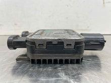 Load image into Gallery viewer, RADIATOR FAN ASSEMBLY Land Rover Evoque LR2 12 13 14 15 16 17 - NW494458
