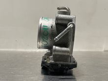 Load image into Gallery viewer, THROTTLE BODY TOYOTA RAV 4 RAV4 2006 4CYL - NW494621
