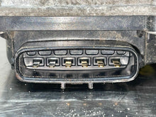 Load image into Gallery viewer, THROTTLE BODY Camry Highlander Rav 4 Avalon 05 06 - 10 - NW494620
