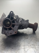 Load image into Gallery viewer, TRANSFER CASE 2015 15 2016 16 2017 17 2018 18 2019 19 - NW495572
