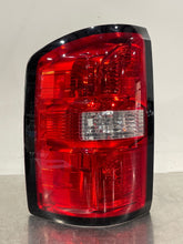 Load image into Gallery viewer, [INVENTORYCAR_YEAR_MAKE_MODEL] TAIL LIGHT LAMP ASSEMBLY Left - NW495721
