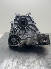 Load image into Gallery viewer, TRANSFER CASE BMW 530xi 528xi 328xi 332xi 2006 06 2007 07 2008 08 09 2010 10 - NW496124
